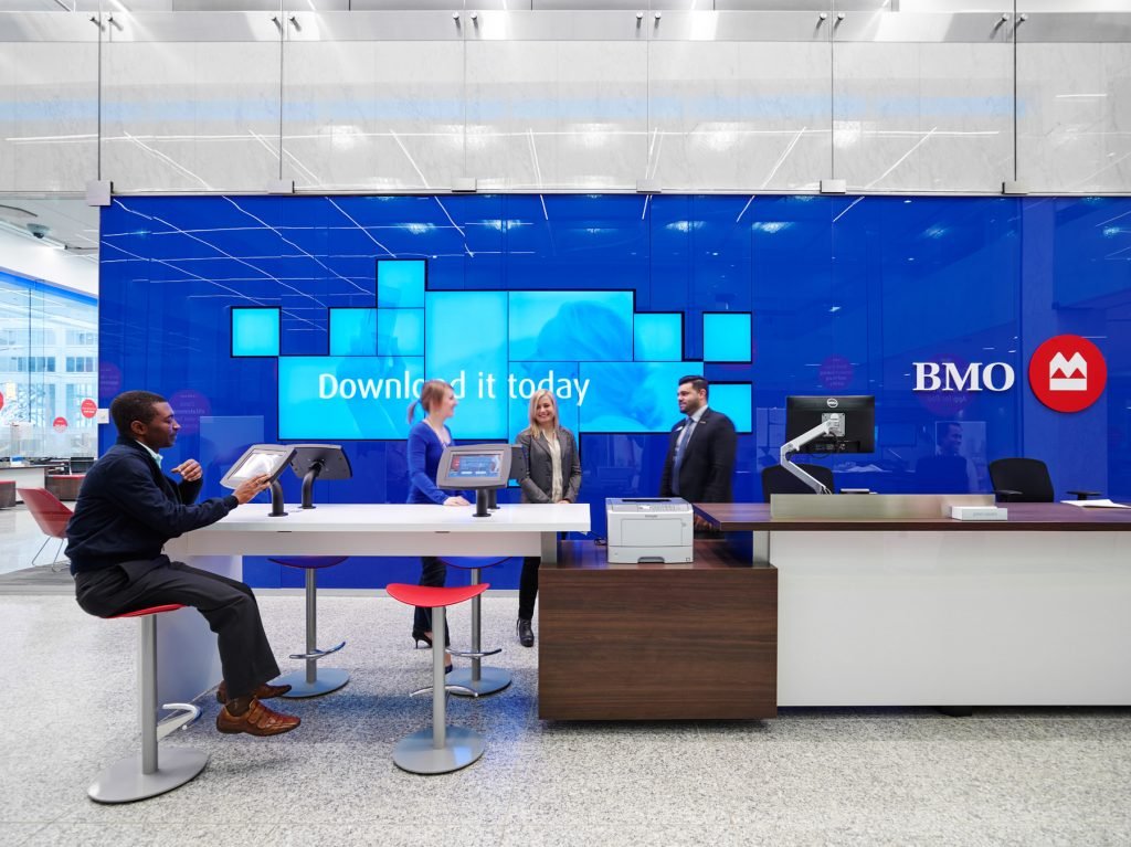 student-bank-account-in-canada-BMO